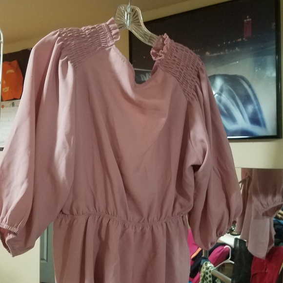 Elegant deep V Fashion Nova Blouse - Picture 7 of 7